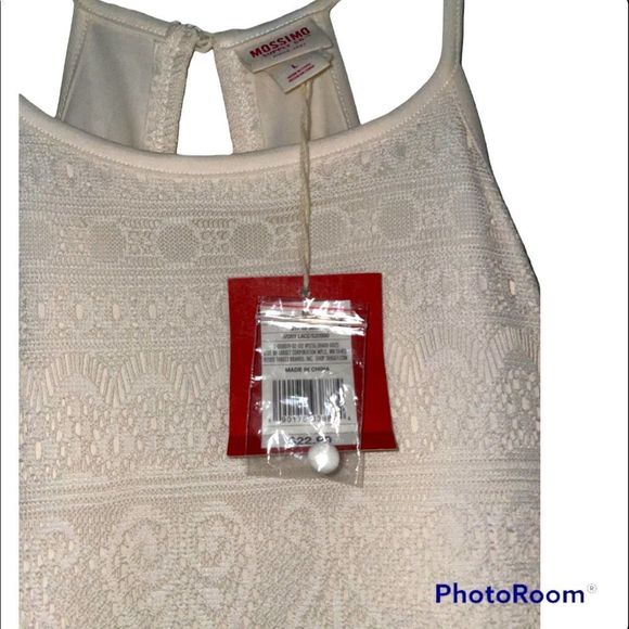 Women’s Lace Fit and Flare Keyhole Back Dress - Picture 3 of 3